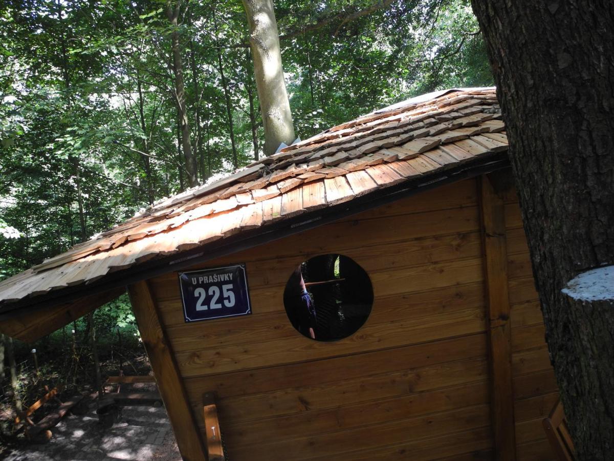 Treehouse V Brdech Villa Bohutin  Bagian luar foto