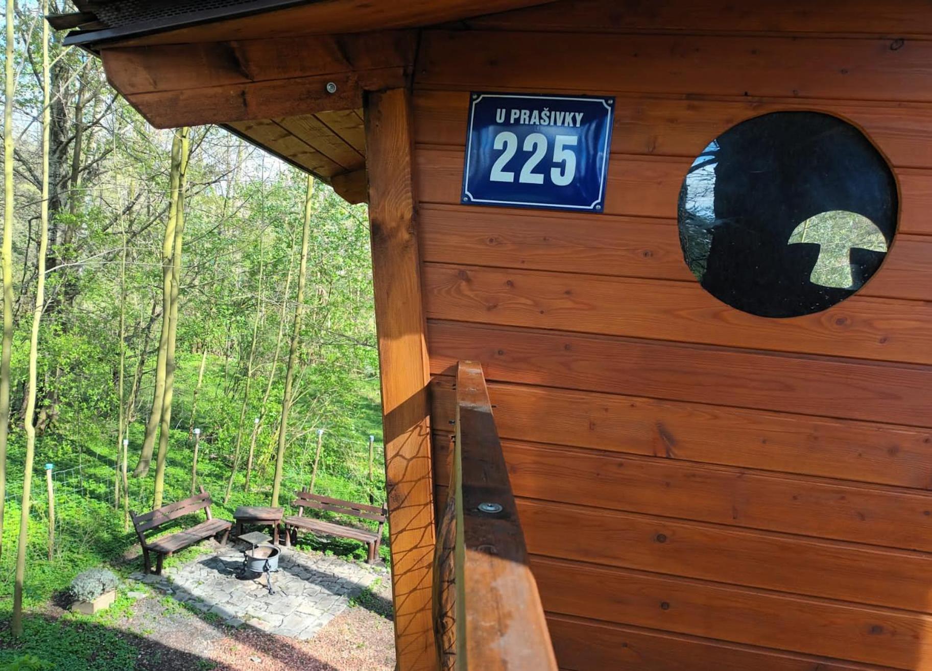 Treehouse V Brdech Villa Bohutin  Bagian luar foto